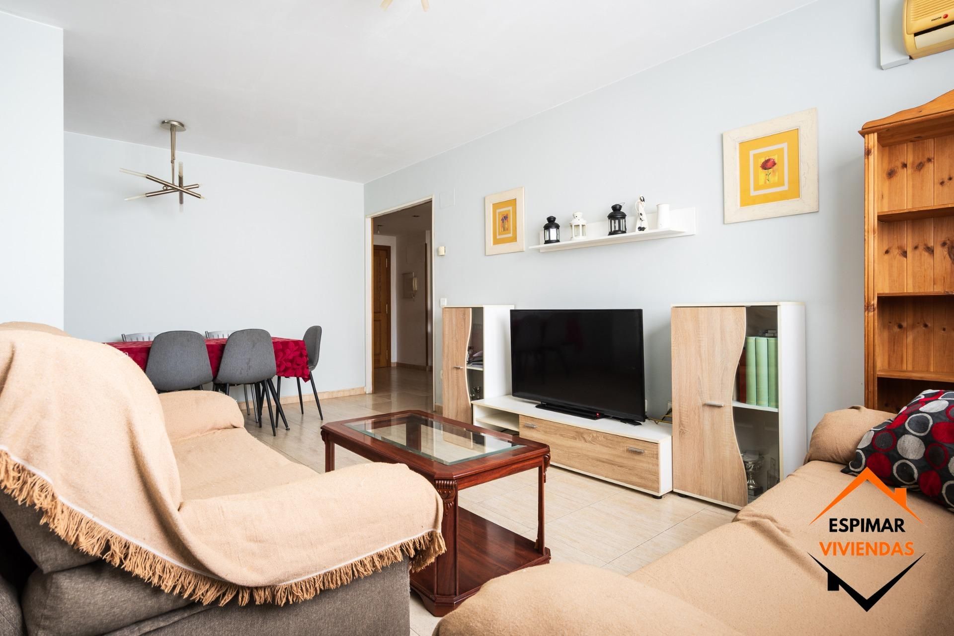 Living room of Flat for sale in  Zaragoza Capital  with Air Conditioner, Heating and Storage room
