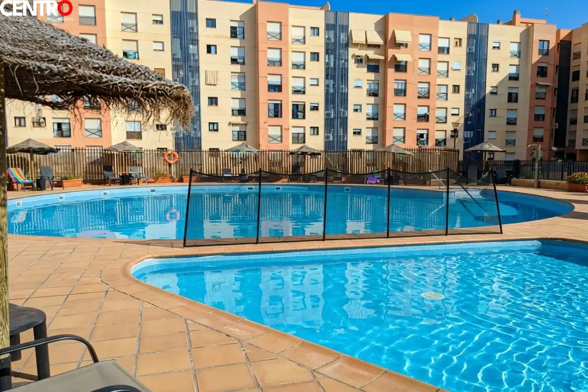 Piso con piscina en venta en Calle Periodista Alberto Machado Cayuso