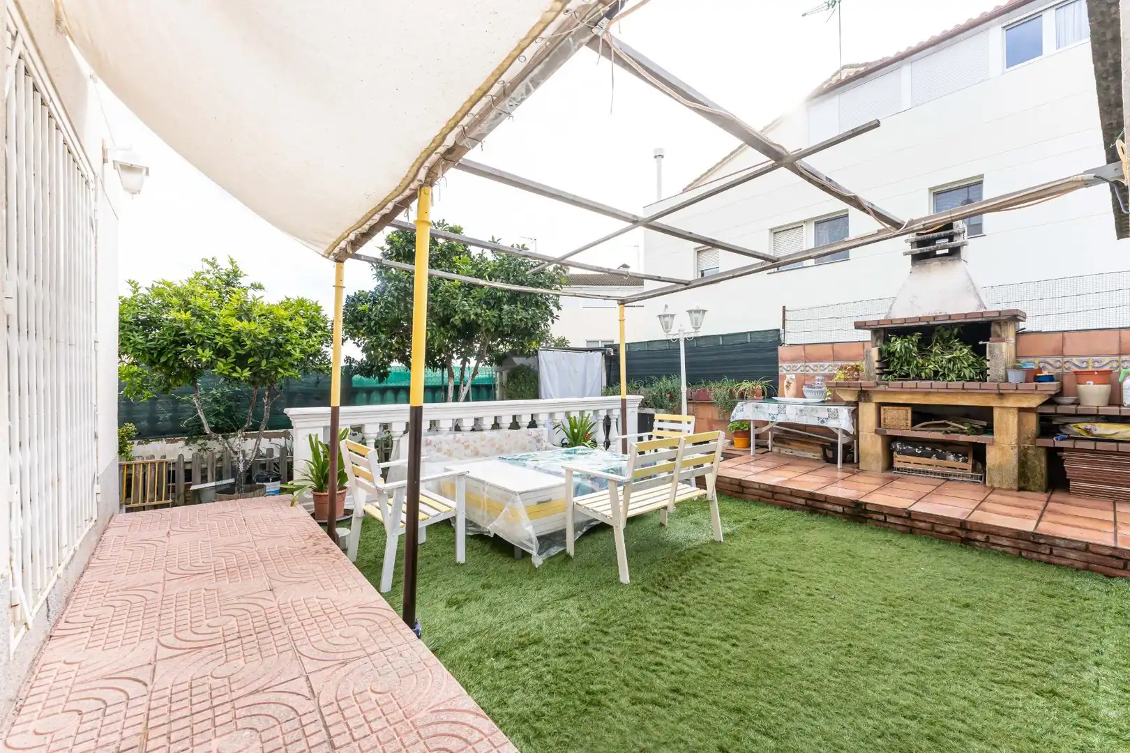 Terrassa de Casa o xalet en venda en Viladecans amb Aire condicionat, Calefacció i Jardí privat