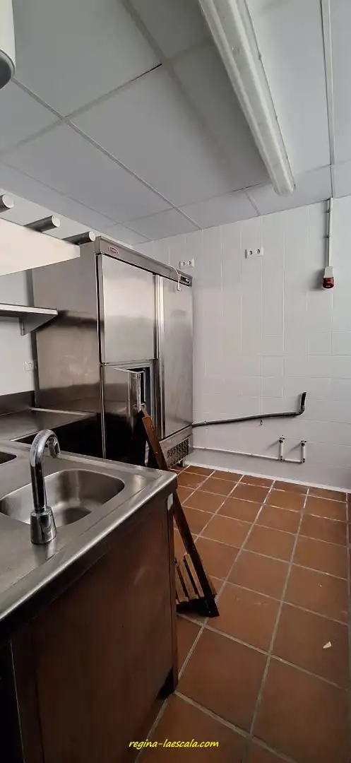 Küche von Geschaftsraum zum Verkauf in L'Estartit mit Heizung, Terrasse und Möbliert