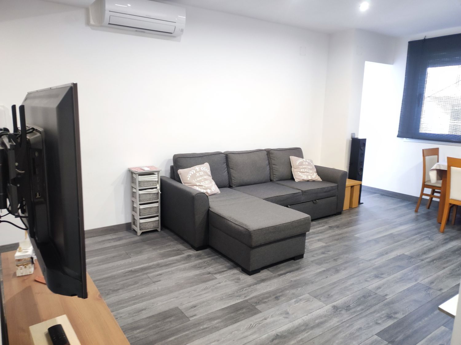 Sala d'estar de Apartament de lloguer en Sant Carles de la Ràpita amb Aire condicionat, Calefacció i Parquet