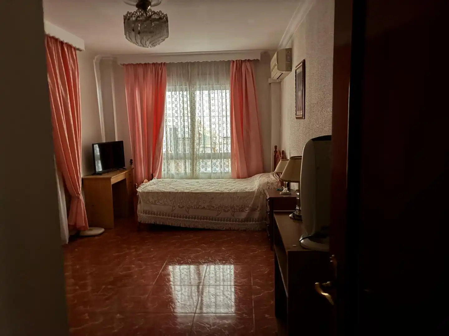 Bedroom of Houses for sale in Málaga  with Terrace, Storage room and Furnished