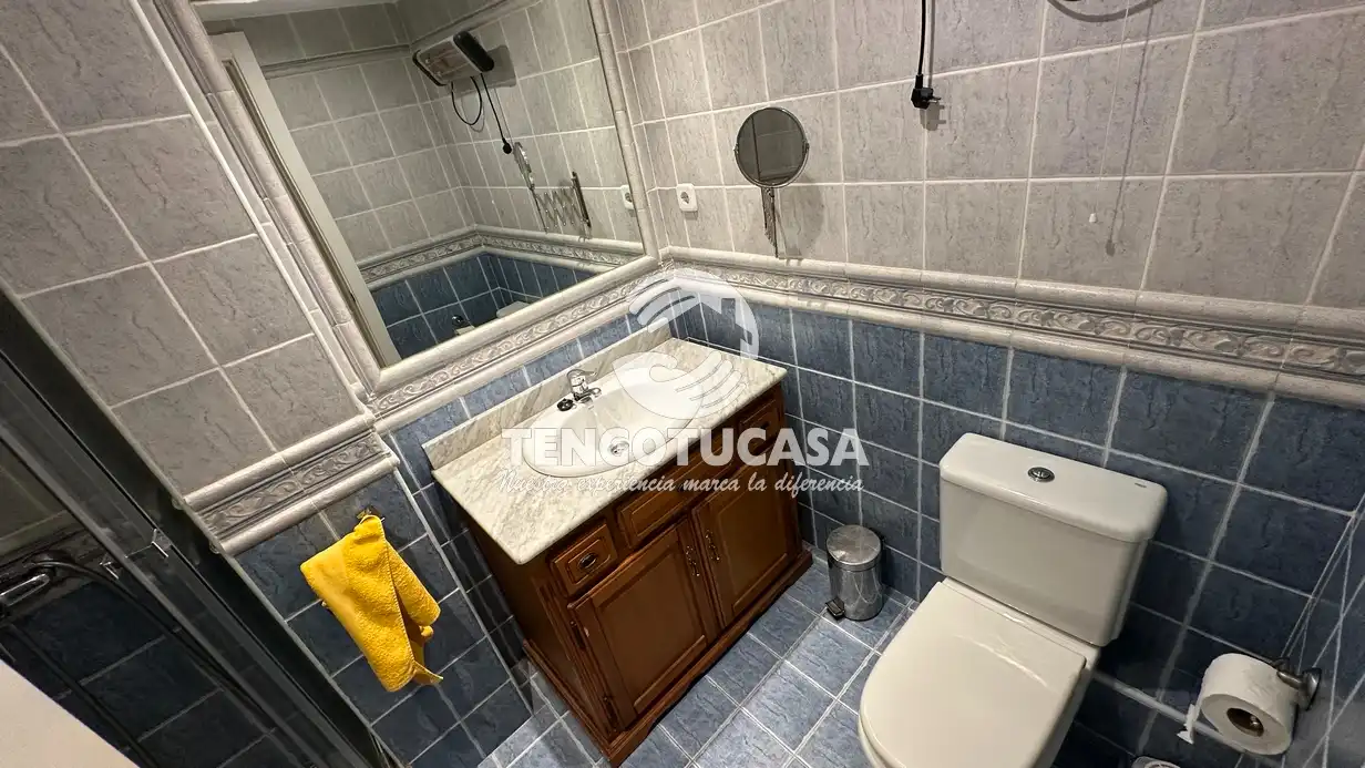 Bathroom of Flat for sale in Madrid  with Heating