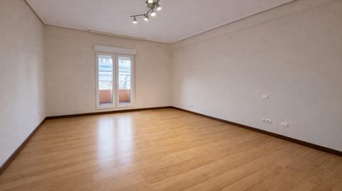 Foto 5 de Pis de lloguer a Calle Lealtad, Centro - Ayuntamiento, Santander