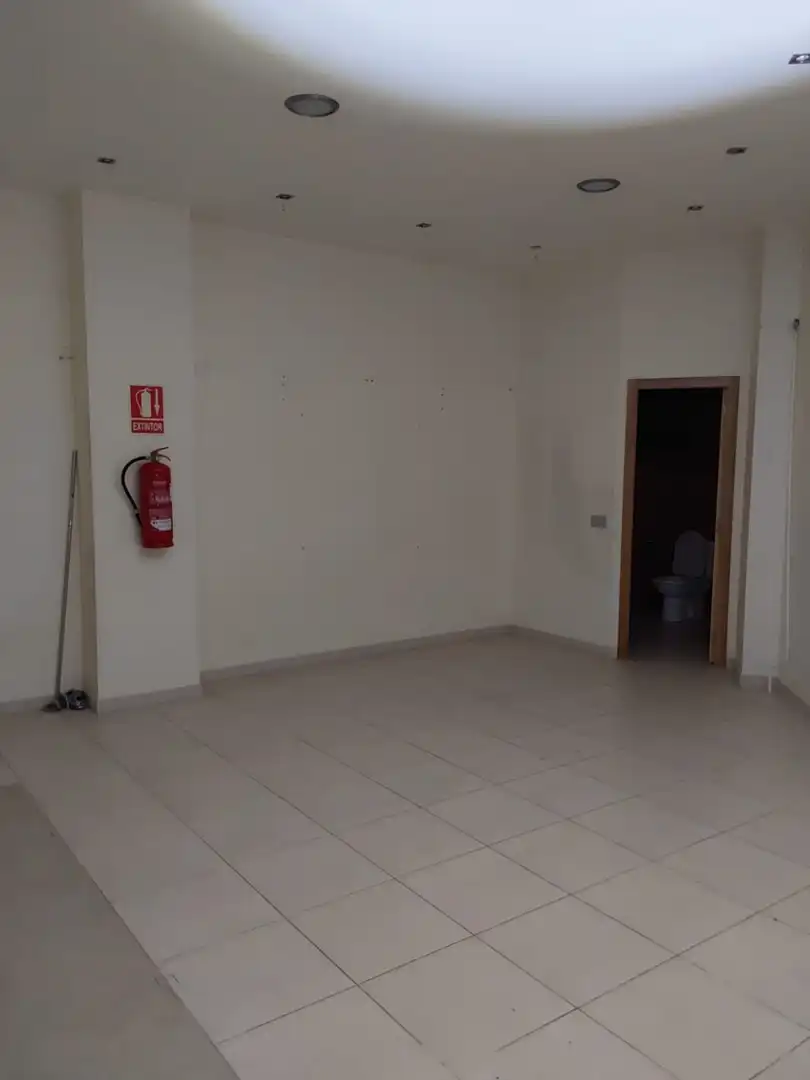 Business premises to rent in Boiro, imagen 10