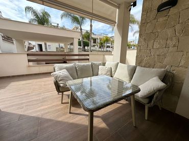Baixos amb piscina en venda a Orihuela Costa