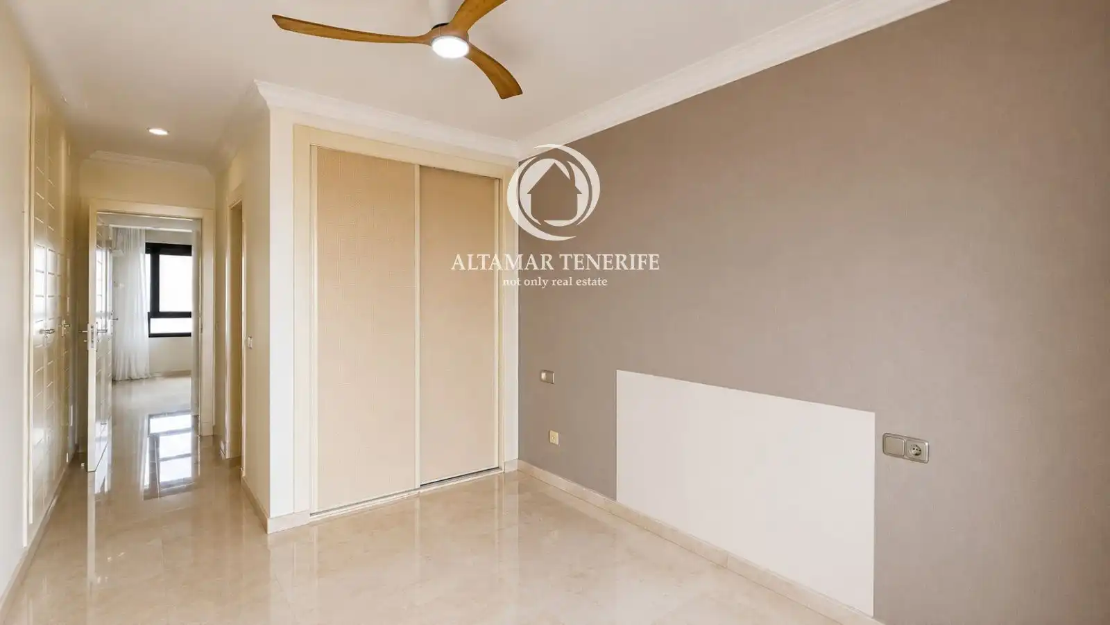 Dormitori de Apartament en venda en Santa Cruz de Tenerife amb Aire condicionat i Traster