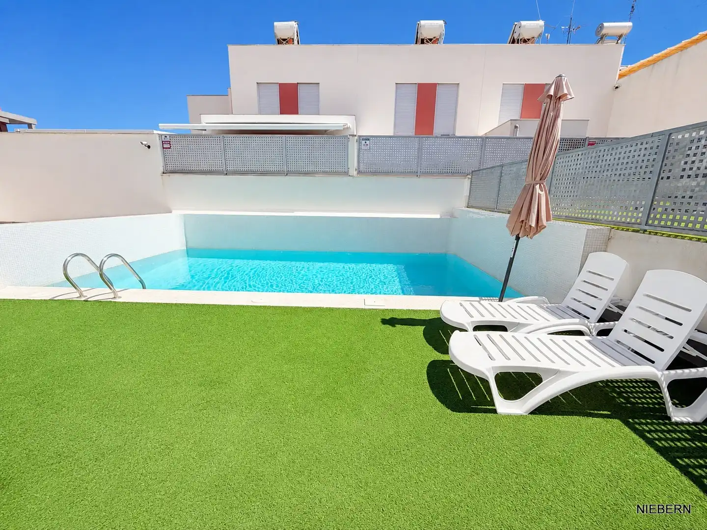 Swimming pool of Detached homes for sale in Cartagena  with Air Conditioner, Oven and Balcony