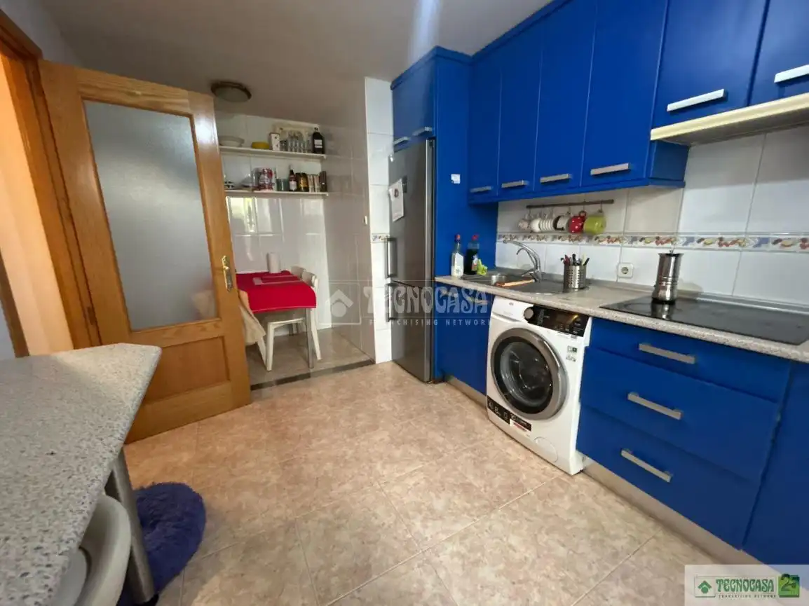 Cocina de Piso en venta en Ciudad Real con Aire acondicionado, Calefacción y Piscina comunitaria
