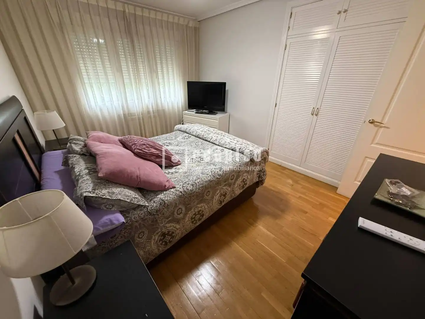Schlafzimmer von Wohnung zum Verkauf in Madrid mit Klimaanlage, Heizung und Terrasse