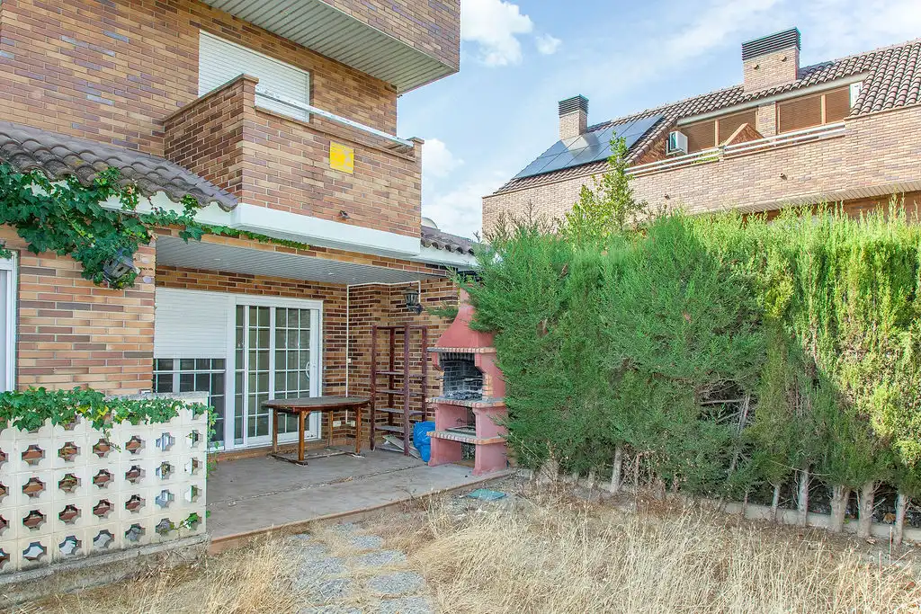 Maison jumelée à vendre à C/ Ibón de Ordiceto, imagen 23
