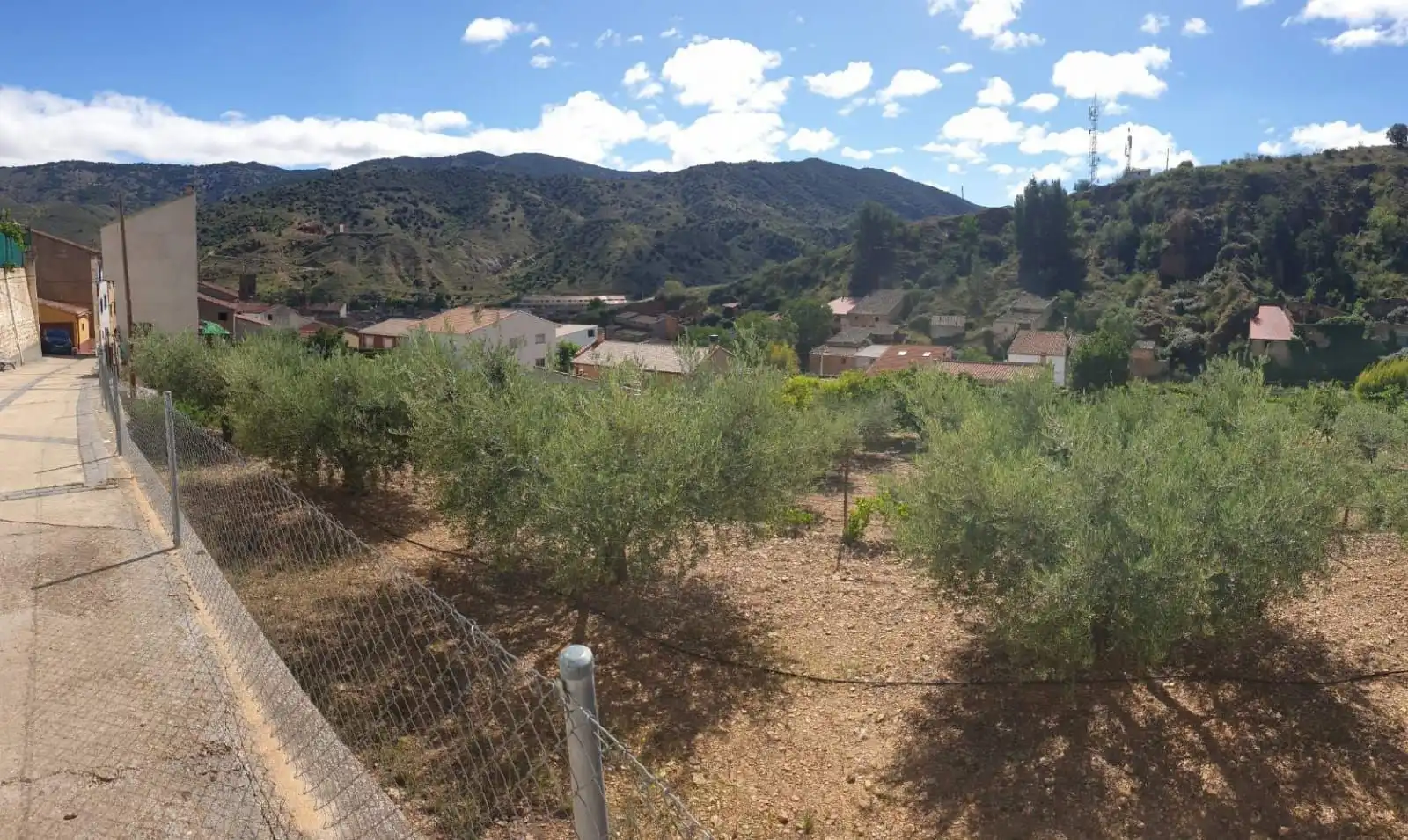 Vista exterior de Casa o xalet en venda en Tobed amb Jardí privat i Traster