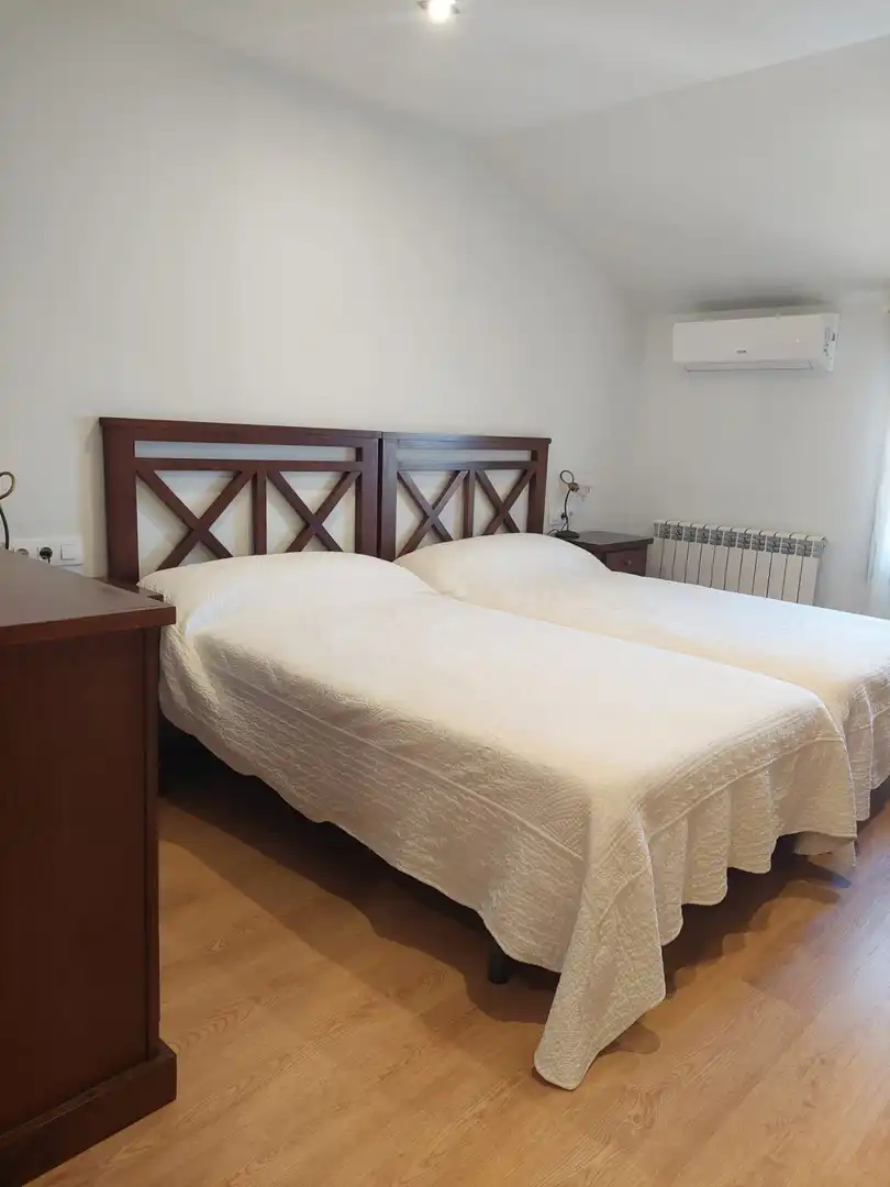 Habitación de Casa adosada en venta en Milagro con Aire acondicionado, Calefacción y Amueblado