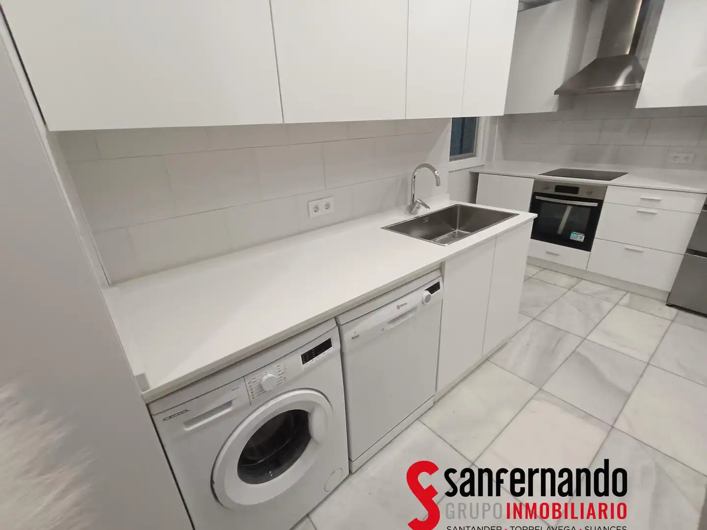 Kitchen of Flat for rent in Santander  with Heating, Parquet flooring and Balcony