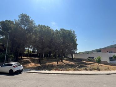 Terreno residencial en venta en Carrer Segre