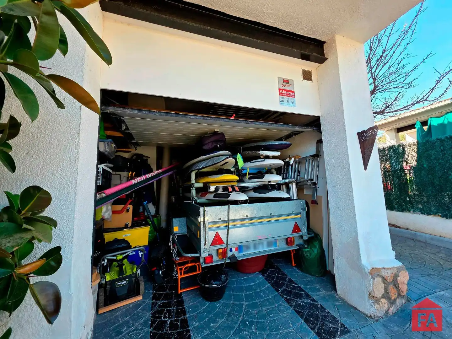Aparcament de Casa o xalet en venda en Albinyana amb Calefacció, Terrassa i Traster