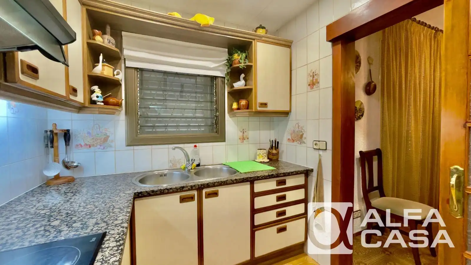 Kitchen of Houses for sale in Canyelles