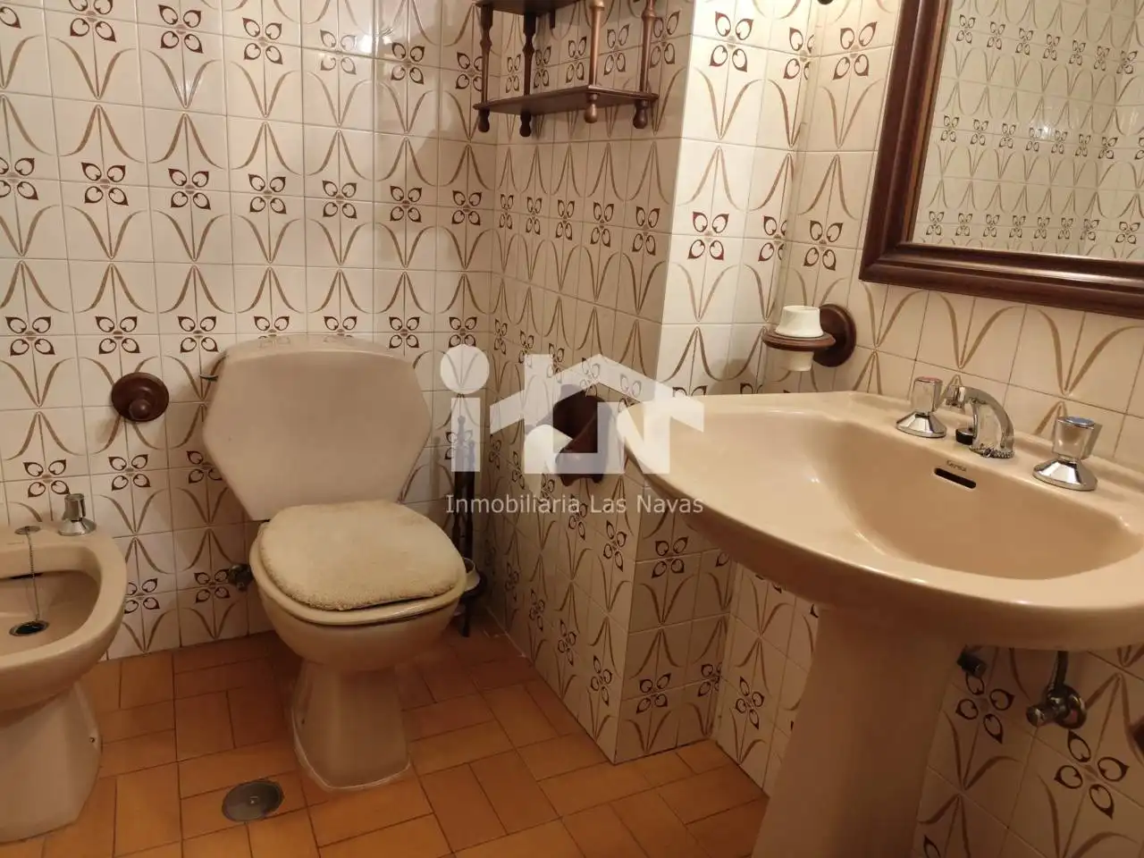 Baño de Piso en venta en Las Navas del Marqués  con Calefacción, Parquet y Terraza