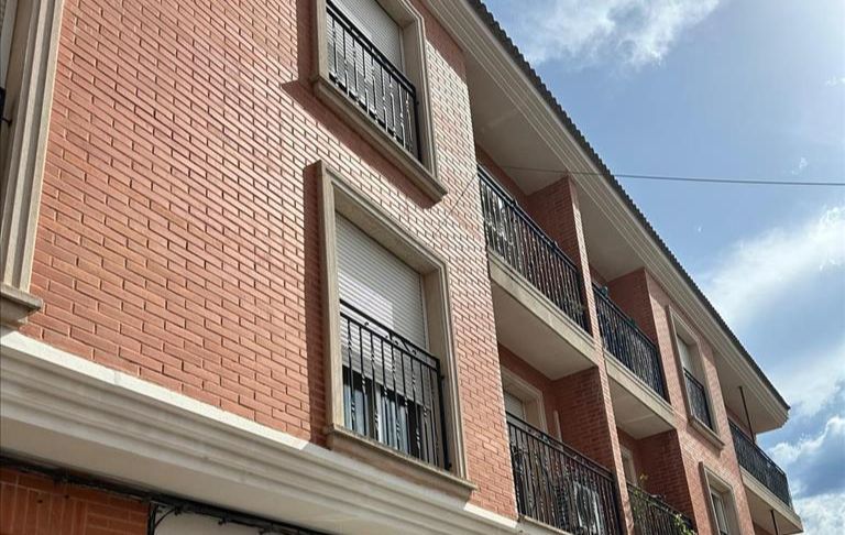 Exterior view of Flat for sale in Alfarp  with Alarm