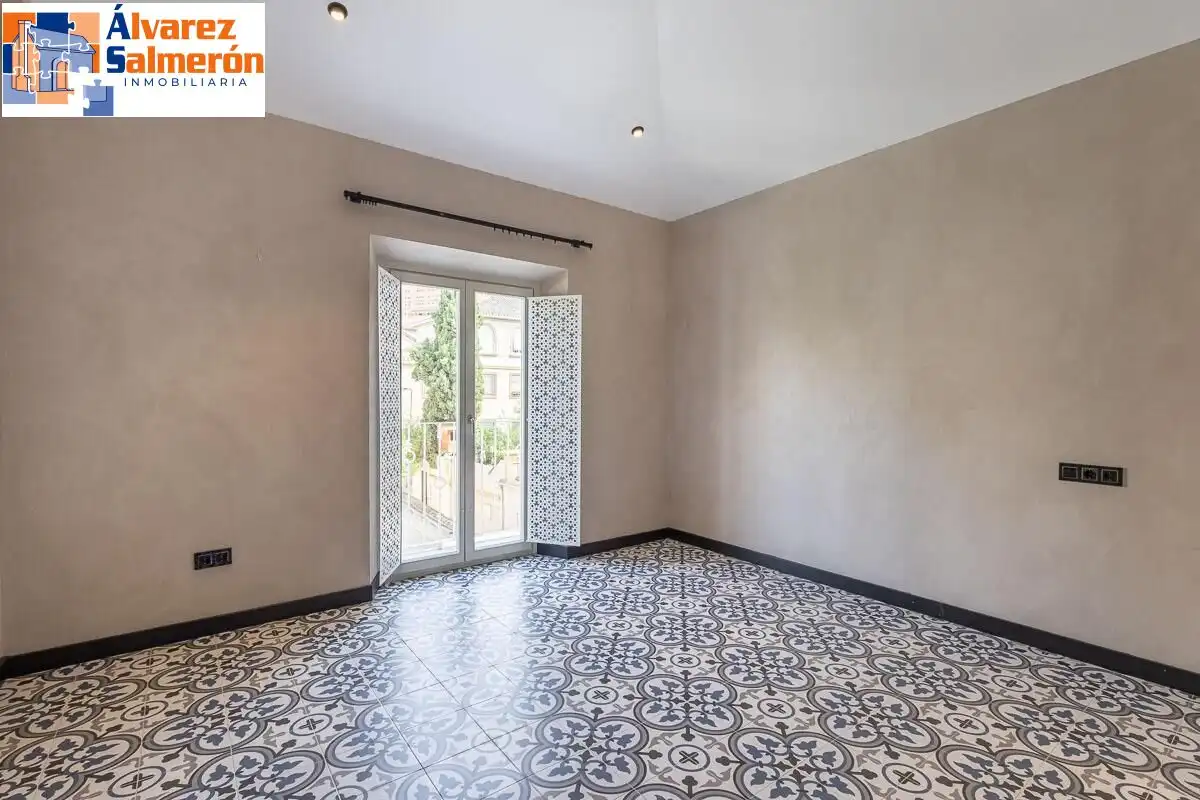 Jardí de Casa o xalet en venda en Granada amb Aire condicionat, Jardí privat i Terrassa