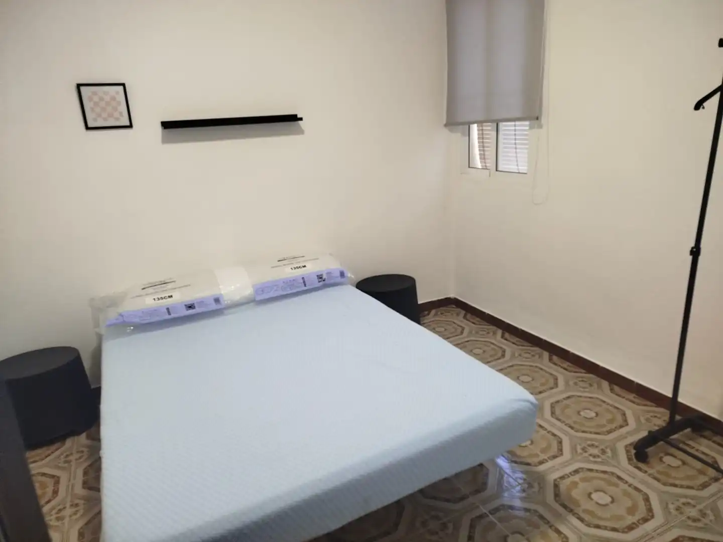 Habitación de Piso de alquiler en Plasencia con Aire acondicionado y Amueblado