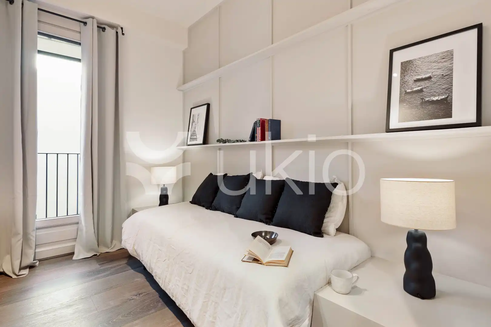 Habitación de Apartamento de alquiler en Barcelona con Aire acondicionado, Calefacción y Amueblado