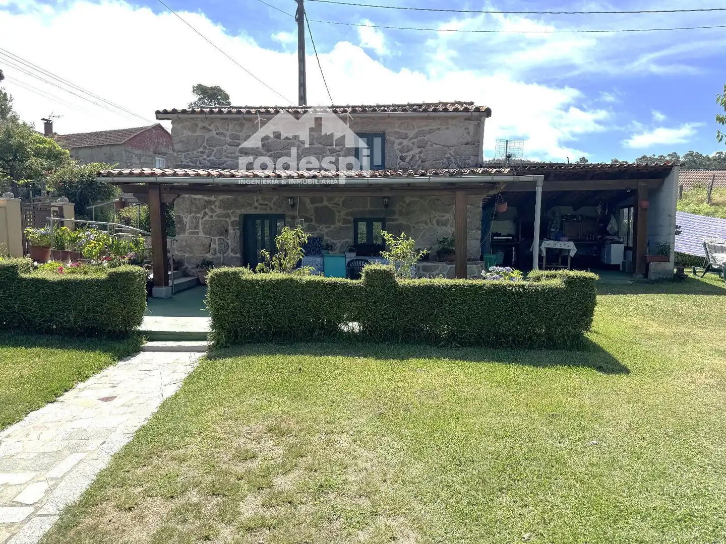 Jardí de Casa o xalet en venda en Arbo amb Moblat