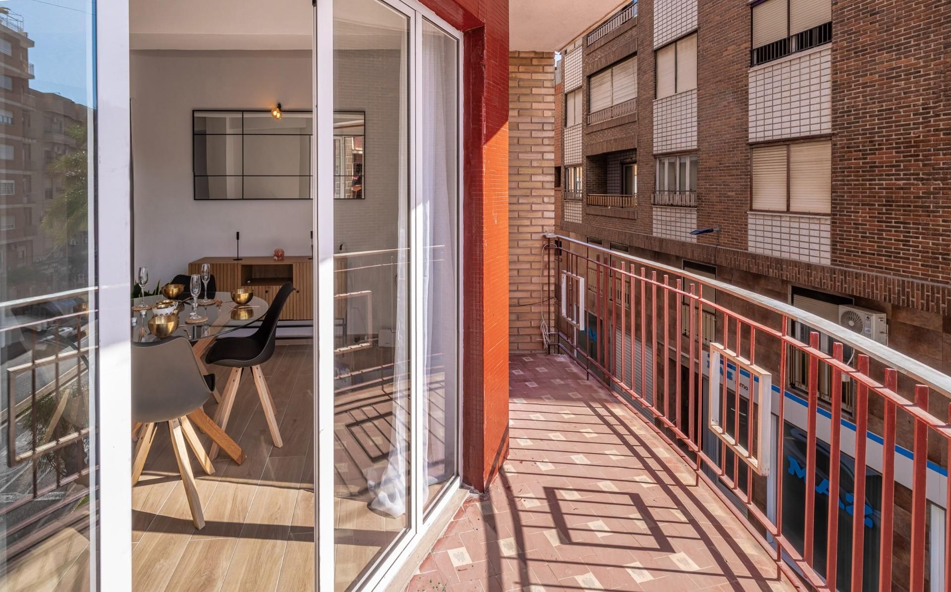 Terrassa de Pis de lloguer en Crevillent amb Terrassa i Balcó