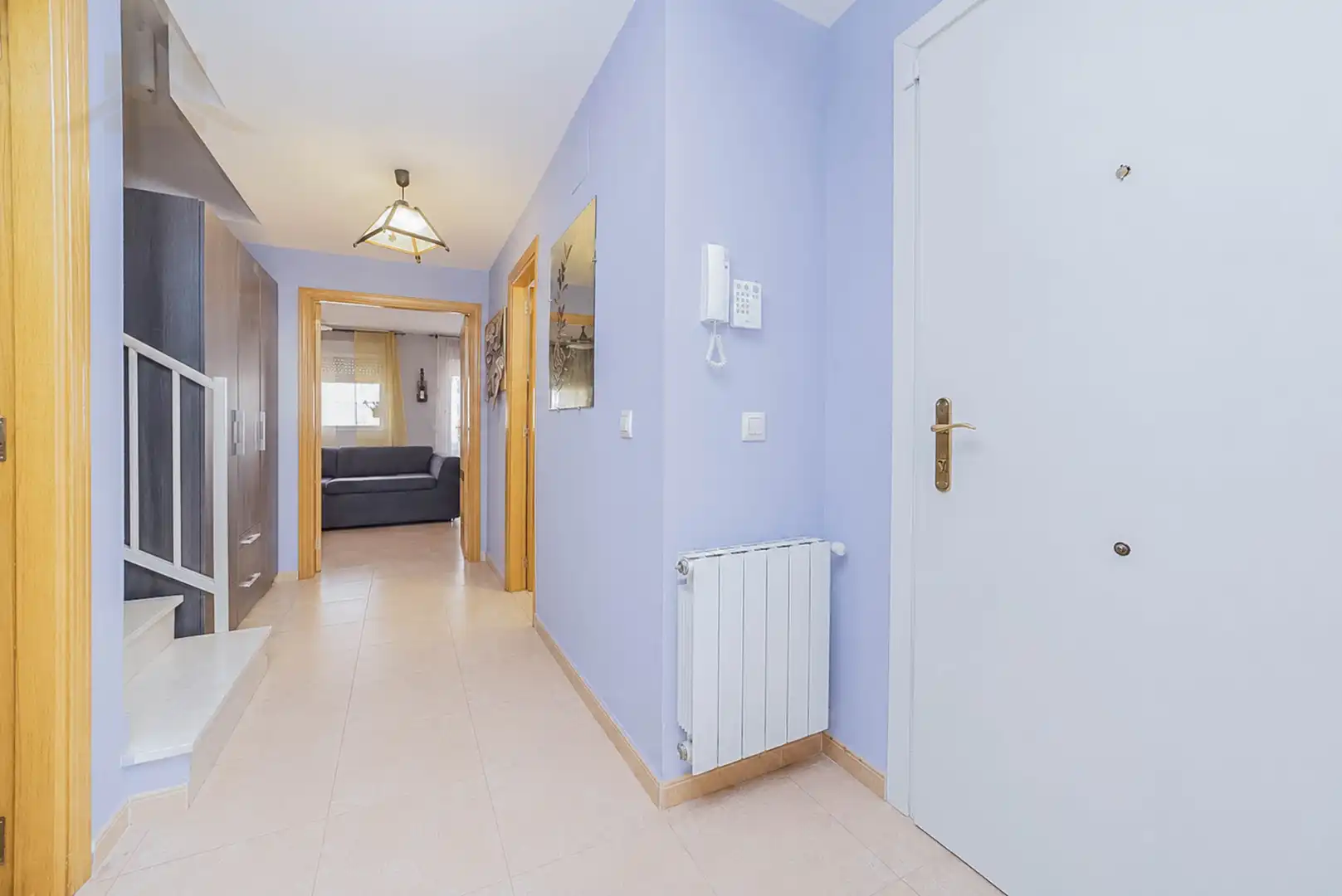Casa adosada en venta en Parla con Calefacción y Terraza