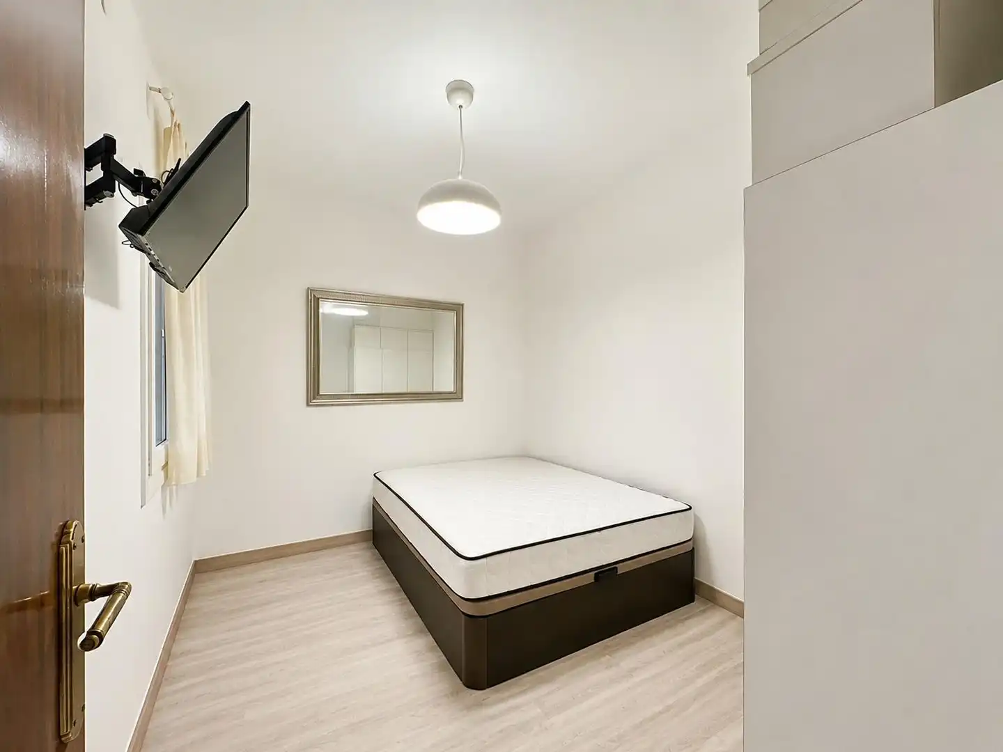 Piso en venta en Carrer PINTOR CASAS, Vilapicina i la Torre Llobeta