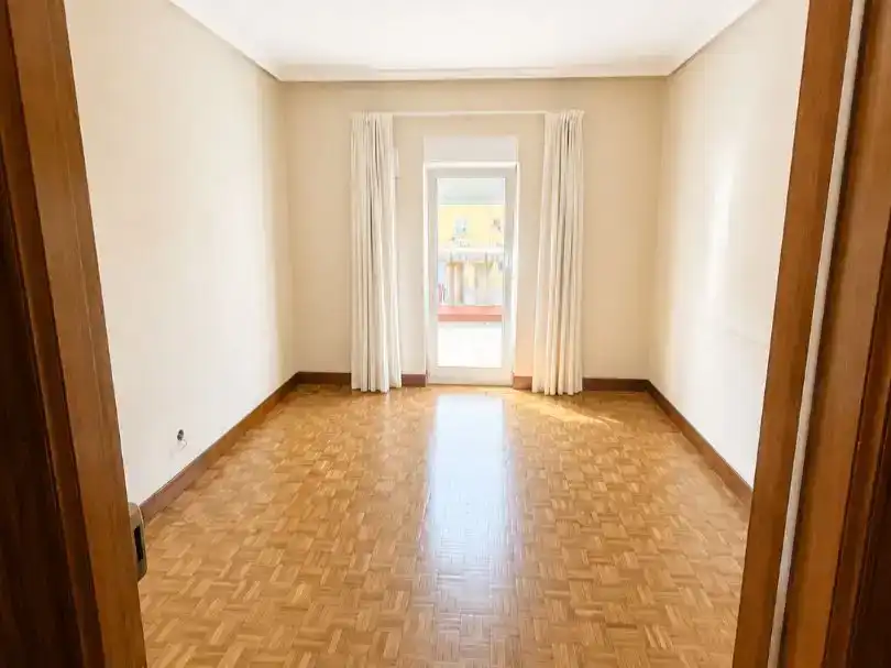 Comedor de Piso en venta en Castilla - Hermida