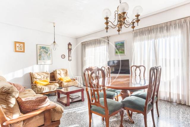 Piso en Venta en C. Carrera de Malilla en Malilla