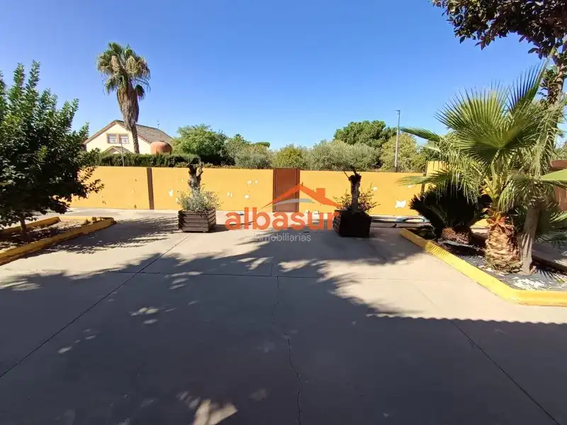 Villa con piscina in vendita a Camino de la Barquera 88, imagen 4