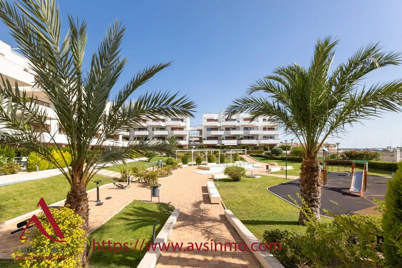 Vista exterior de Apartament de lloguer en Orihuela amb Aire condicionat, Moblat i Forn