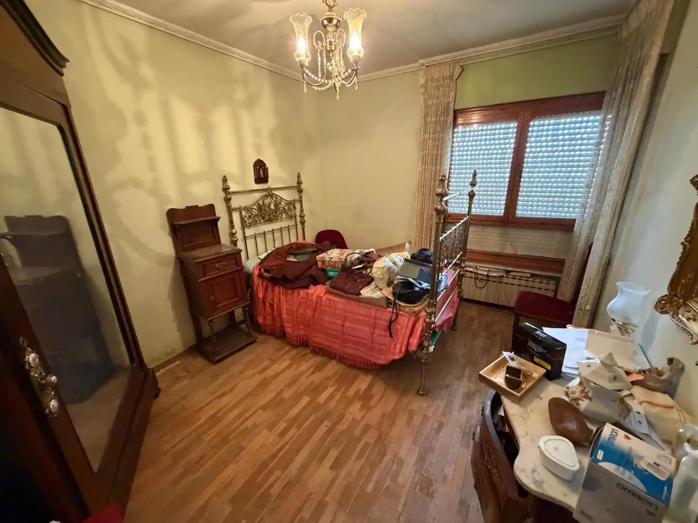 Dormitori de Casa o xalet en venda en Valladolid amb Calefacció i Moblat