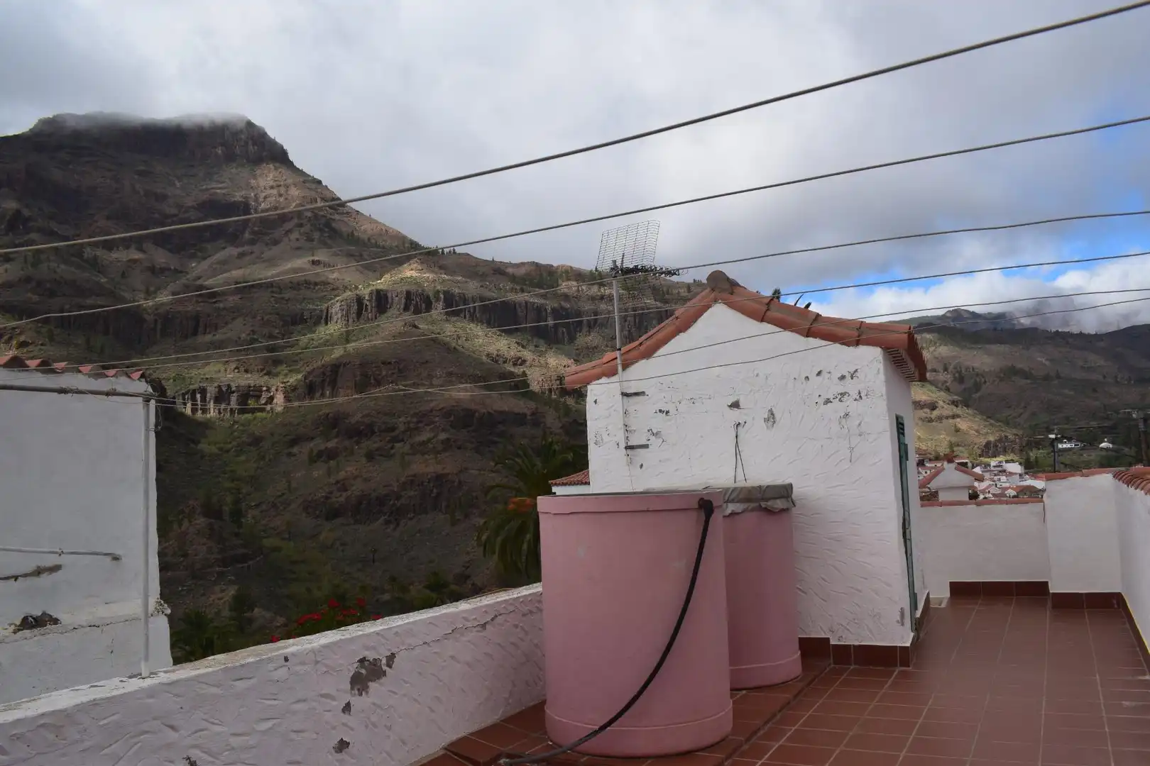 Exterior view of Houses for sale in San Bartolomé de Tirajana  with Private garden, Terrace and Storage room