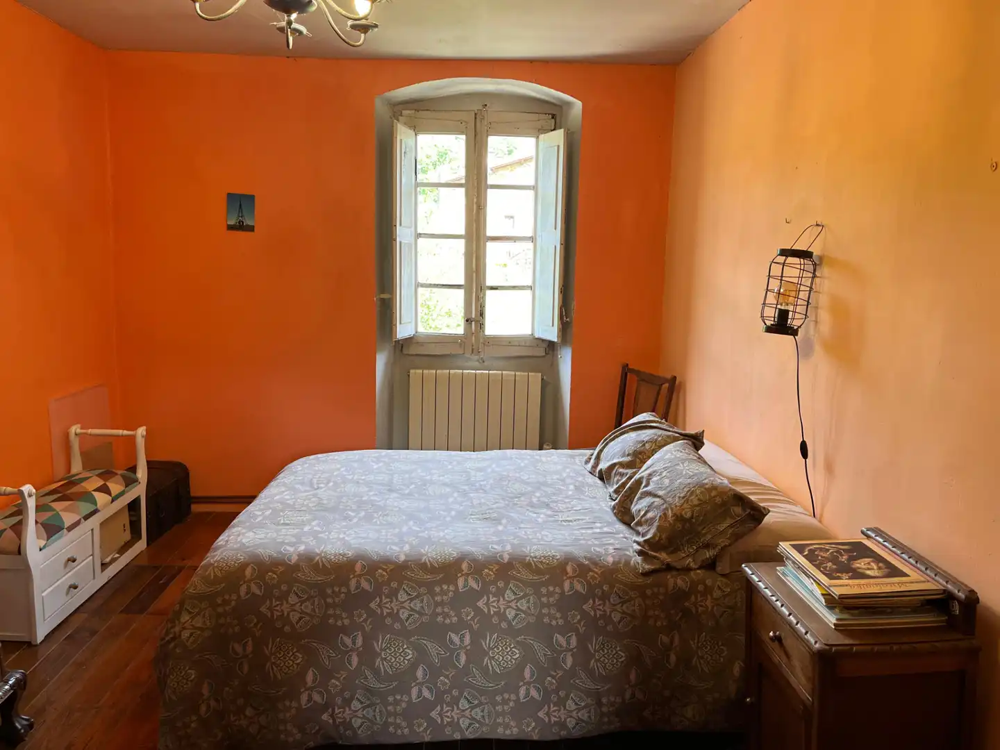 Dormitori de Finca rústica en venda en Elorrio amb Jardí privat, Terrassa i Moblat