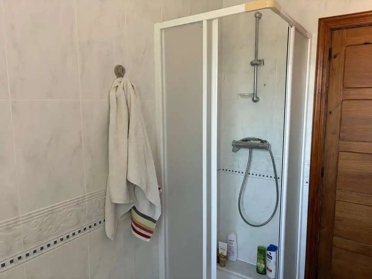 Casa adosada en venta en Oroso