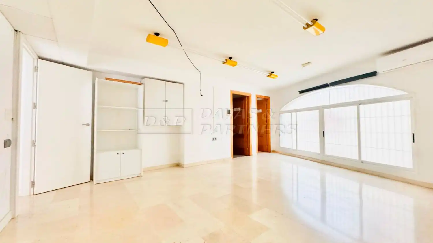 Sala de estar de Local de alquiler en Orihuela con Aire acondicionado