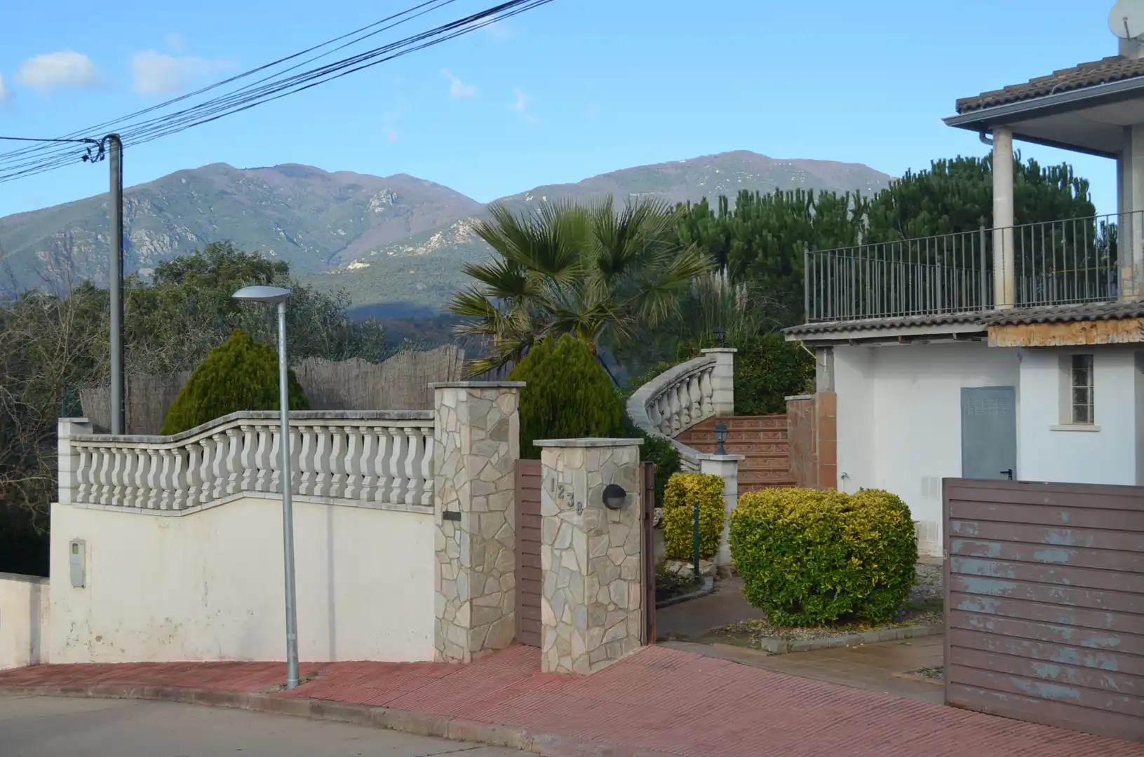 Vista exterior de Casa o xalet en venda en Gualba amb Calefacció, Jardí privat i Terrassa