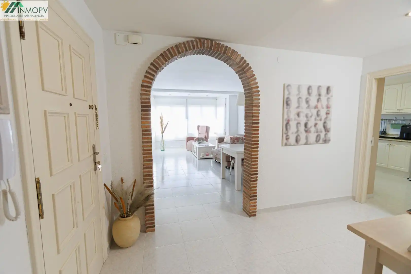 Flat with terrace for sale in Casco Urbano, imagen 6
