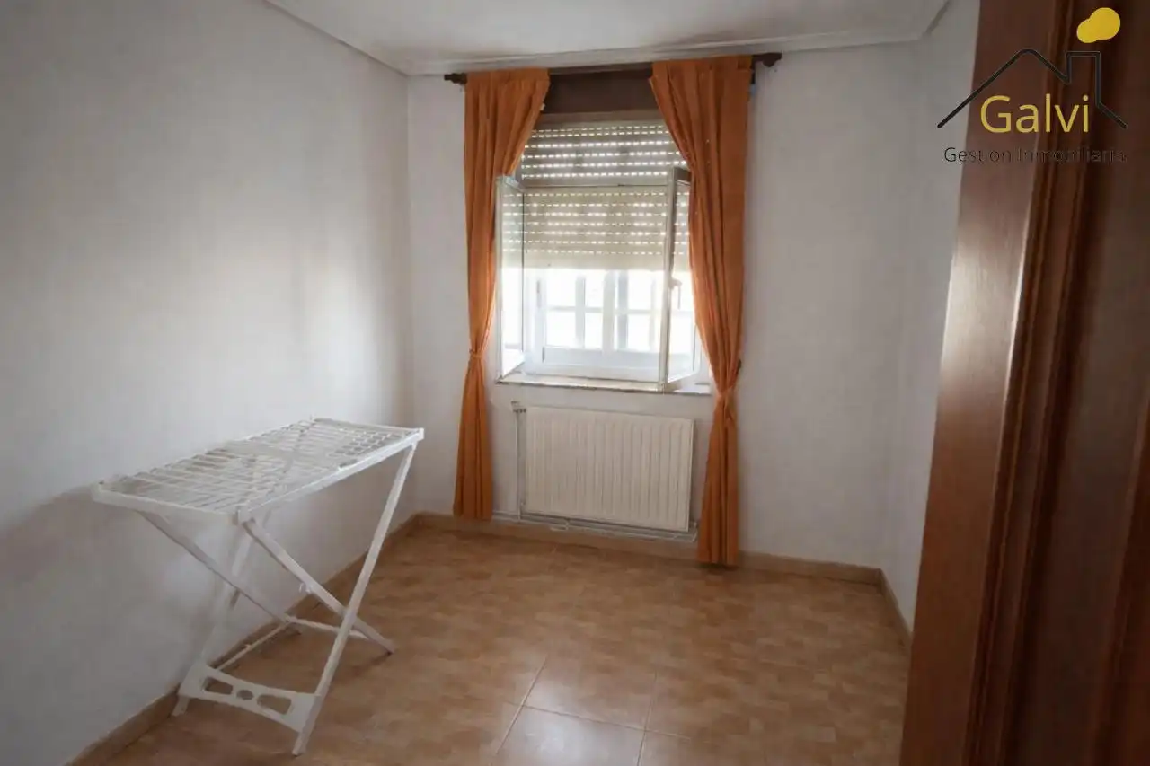 Habitación de Planta baja en venta en Mugardos con Calefacción
