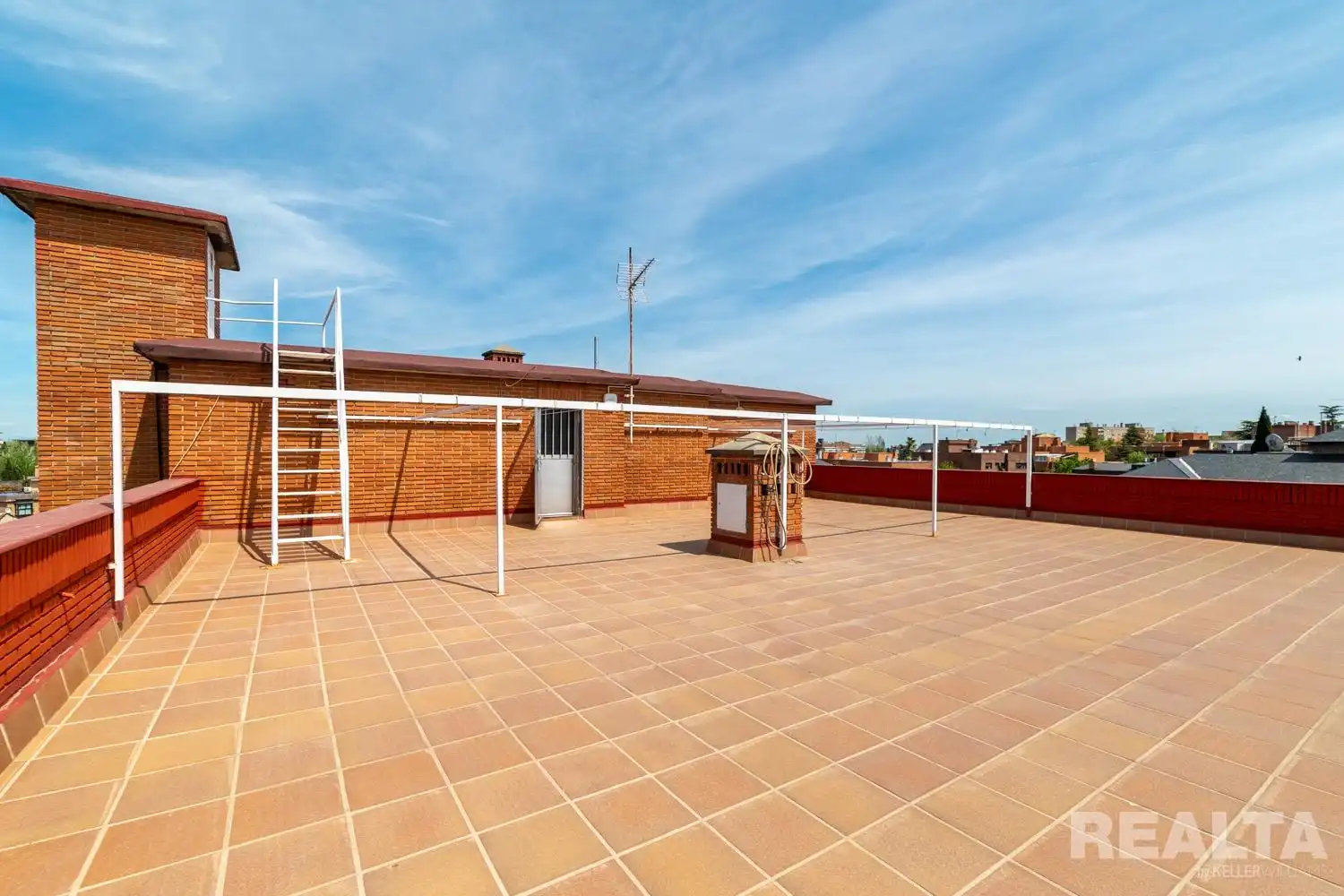 Terrasse von Wohnungen zum Verkauf in Madrid mit Heizung und Parkett