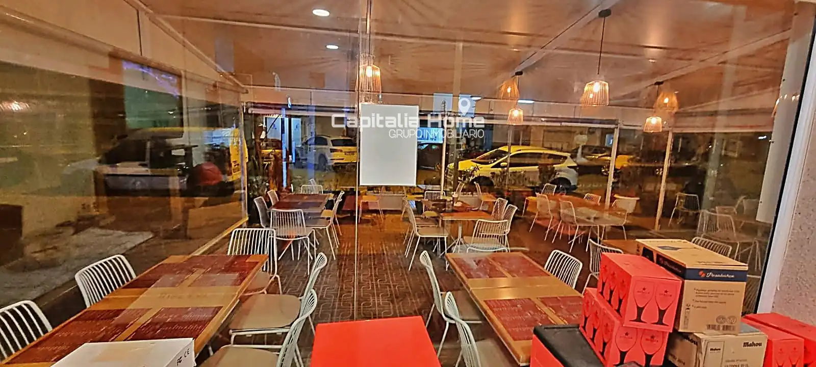 Local en traspaso en Santa Eulària des Riu con Aire acondicionado, Terraza y Amueblado