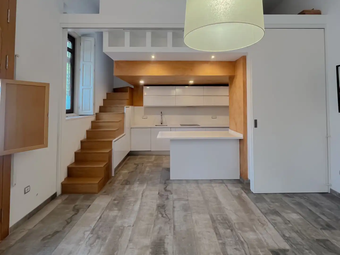 Küche von Wohnung zur Miete in Sevilla mit Klimaanlage, Heizung und Abstellraum
