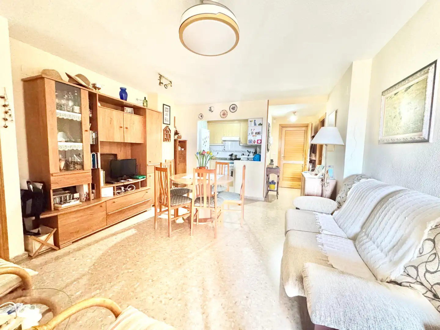 Sala d'estar de Apartament de lloguer en Canet d'En Berenguer amb Aire condicionat, Terrassa i Moblat