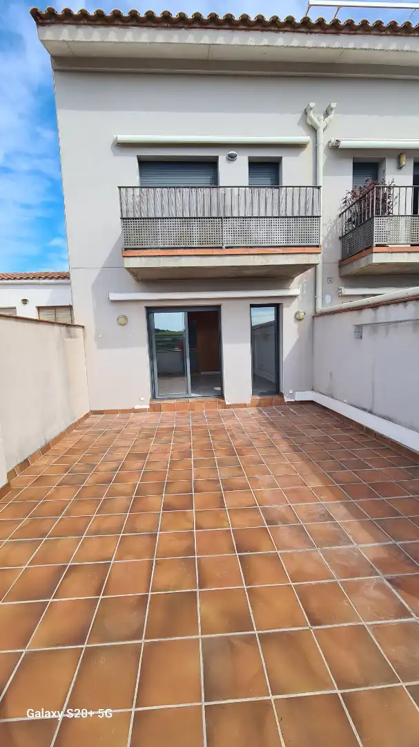 Terrassa de Pis de lloguer en La Nou de Gaià amb Aire condicionat, Terrassa i Traster
