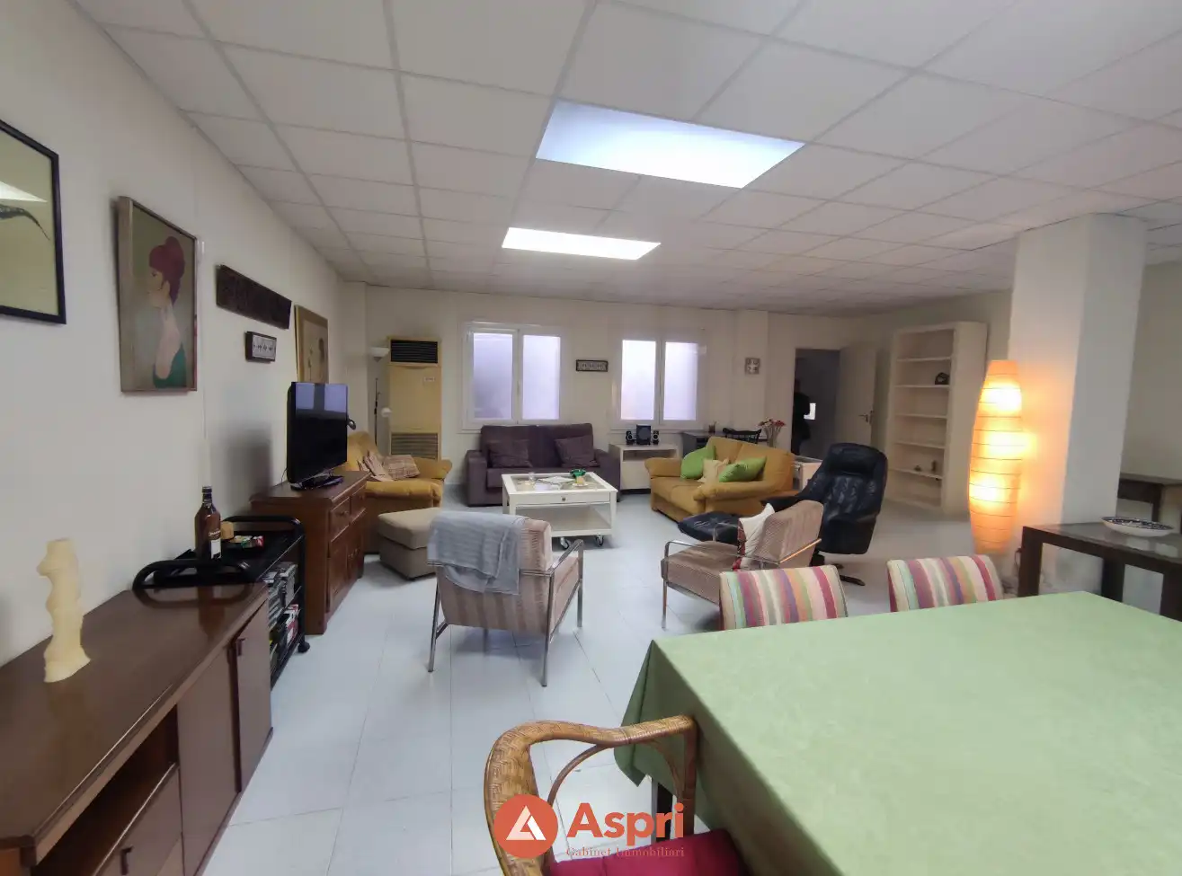 Oficina en venta en Barcelona con Aire acondicionado, Calefacción y Amueblado