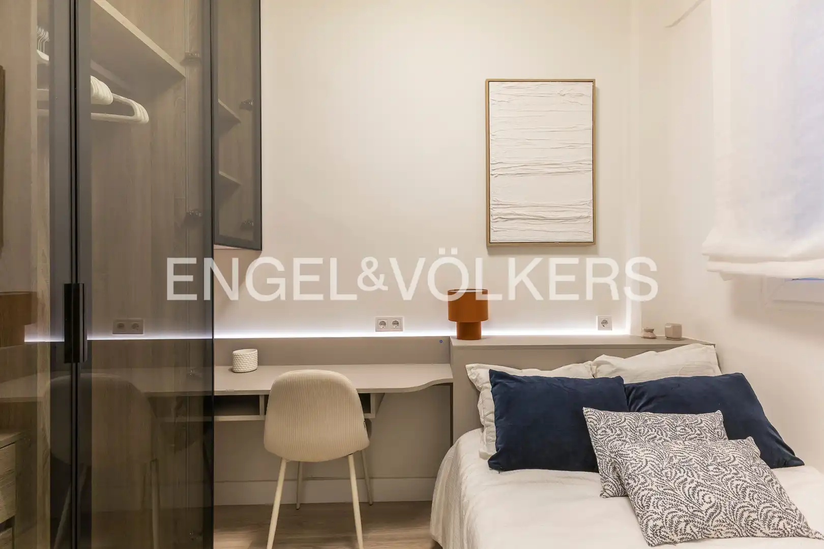 Bedroom of Flat for sale in Madrid  with Air Conditioner and Heating
