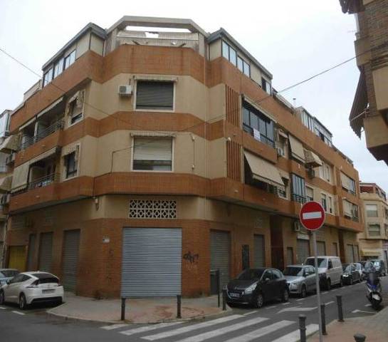 Piso en Venta en C/ Centauro  en Florida Baja